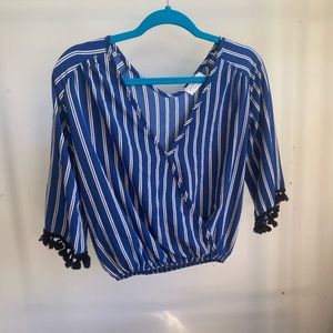 Cropped quarter sleeve top